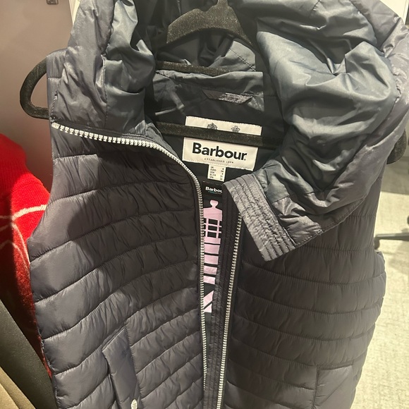 FLASH SALE! 
Barbour hooded Fibre Down Jacket in size 34/4 in Navy!!! - Picture 7 of 7